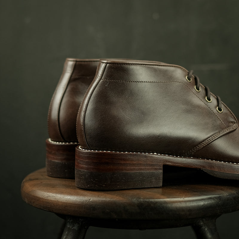 THE DESERT - CHUKKA BOOTS DARK BROWN PULL UP [ SIZE 42 ] [ SALE ]
