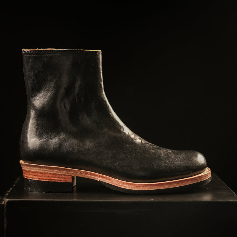 THE STRIDE 'TYPE 2' - HORSEBUTT OVERDYED BLACK