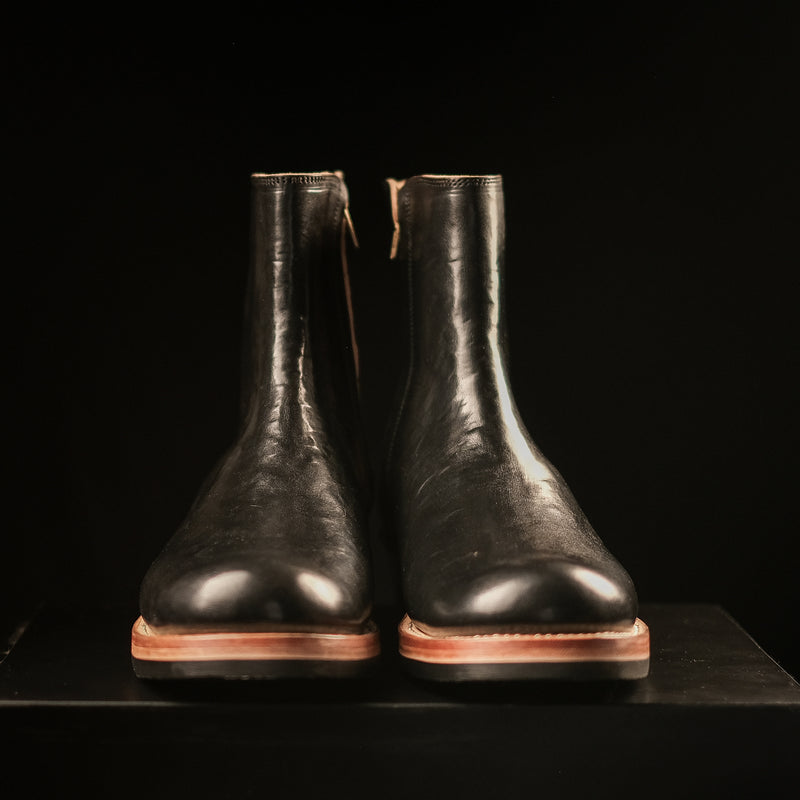 THE STRIDE 'TYPE 2' - HORSEBUTT OVERDYED BLACK