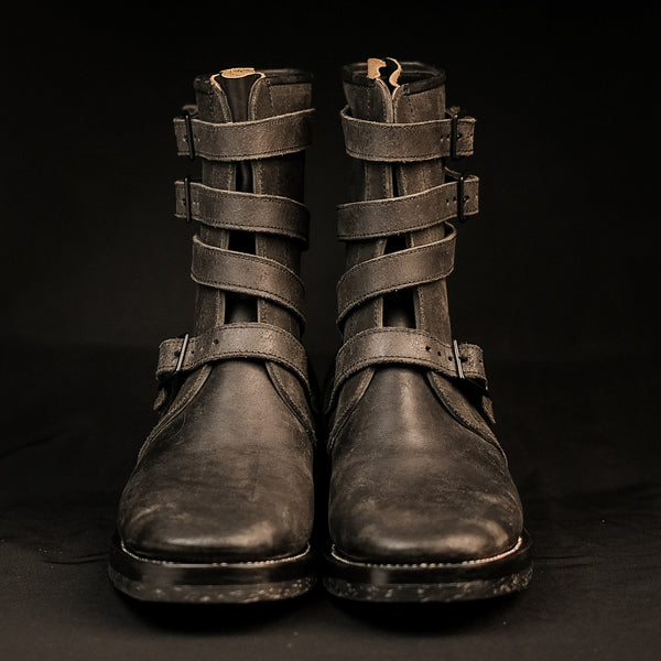 THE HANKER - BLACK REVERSE WAXED HORSEBUTT [ SIZE 42 ]