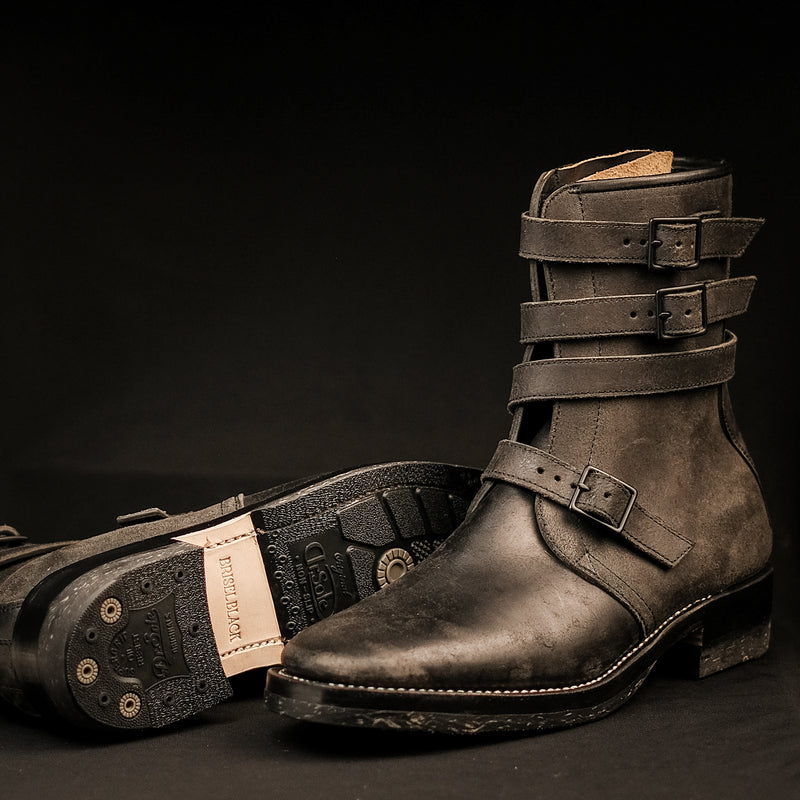 THE HANKER - BLACK REVERSE WAXED HORSEBUTT [ SIZE 42 ]